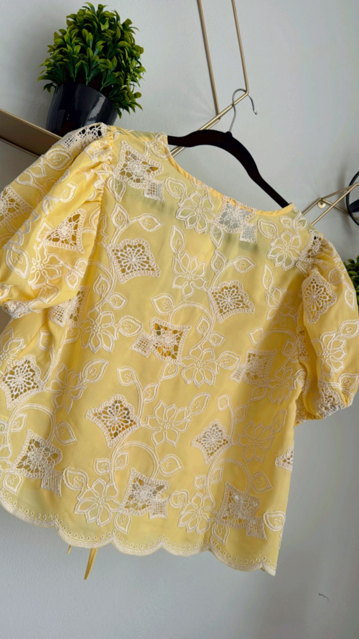 Short Sleeve Details and Bow Ties