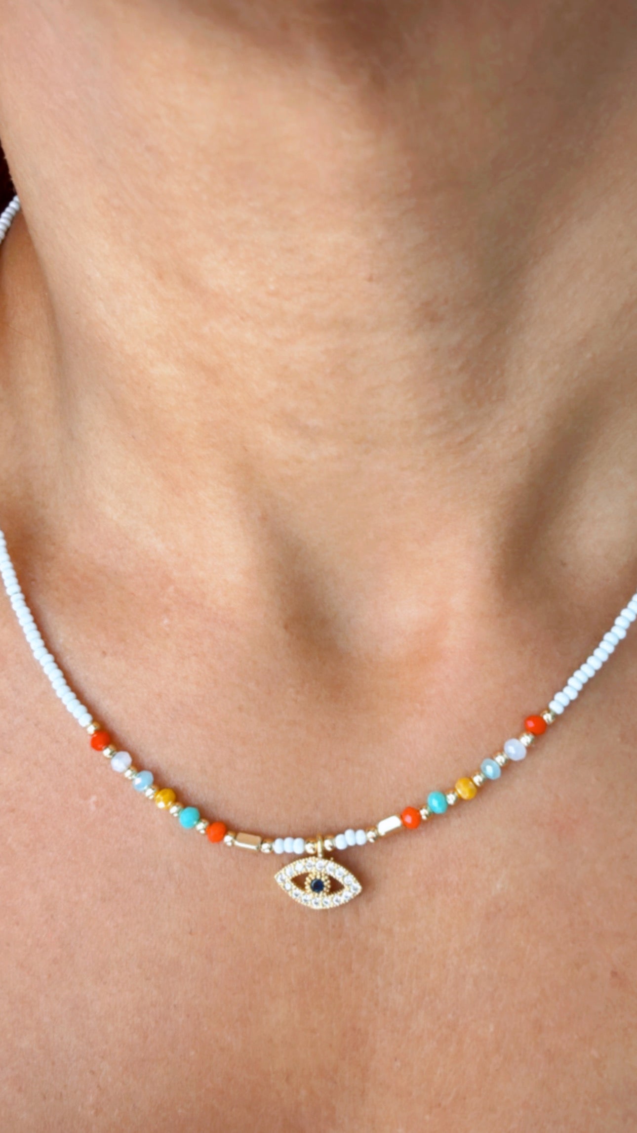 Collar Blanco Ojo Turco