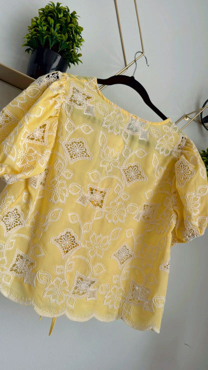 Short Sleeve Details and Bow Ties