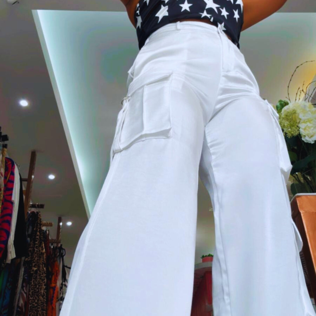 Gleam Minimalist High-Waist White Cargo Trousers