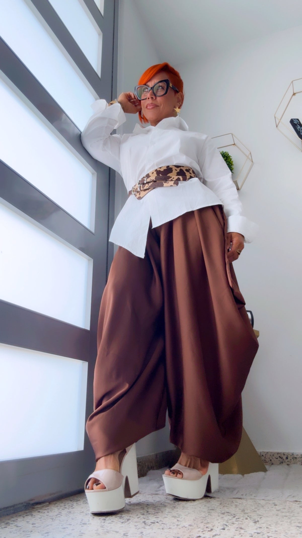 Blusa Blanca en Botones Asimetrica (Incluye Correa)