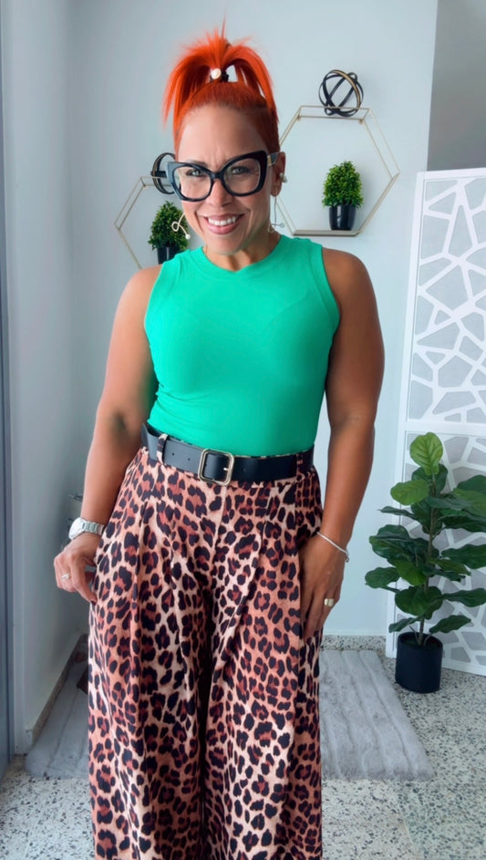 Basic Top - Merry Christmas Green